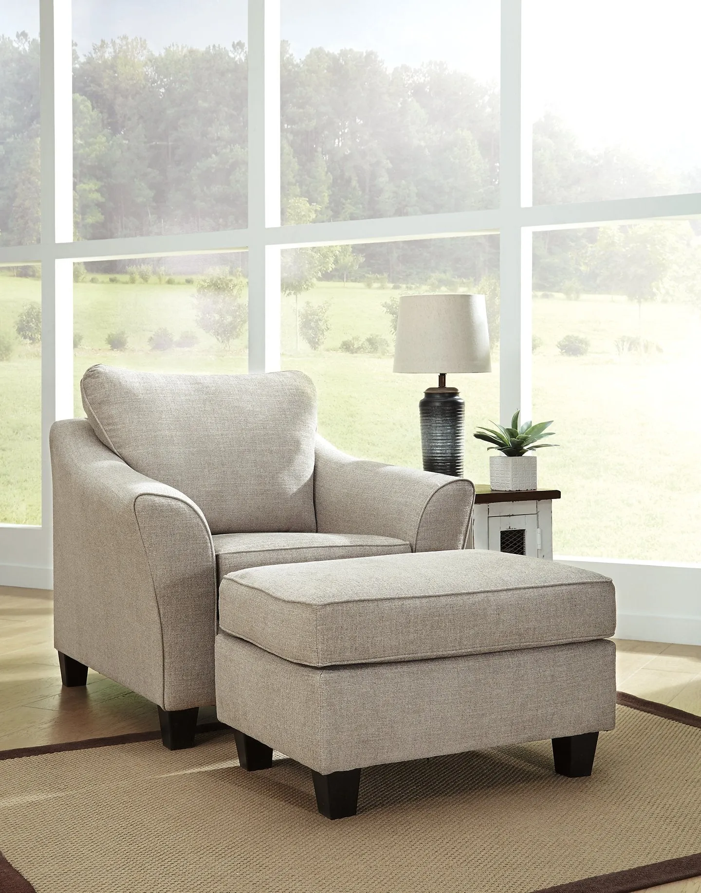 Abney Ottoman - Compact and Comfortable