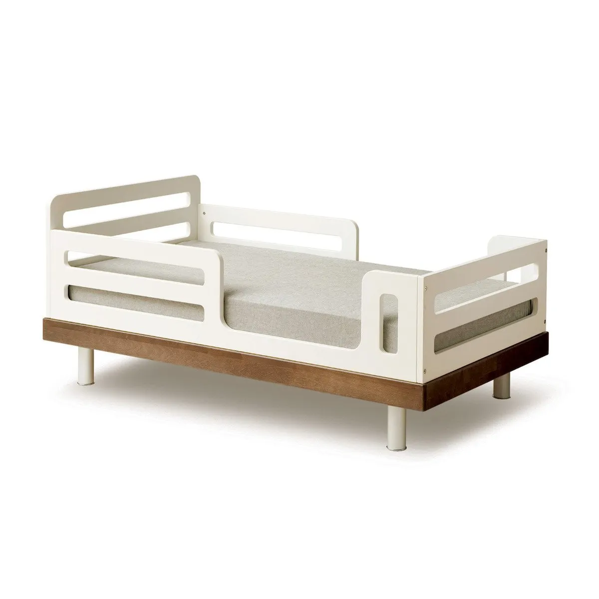 Oeuf NYC - Classic Cot Bed in White and Walnut